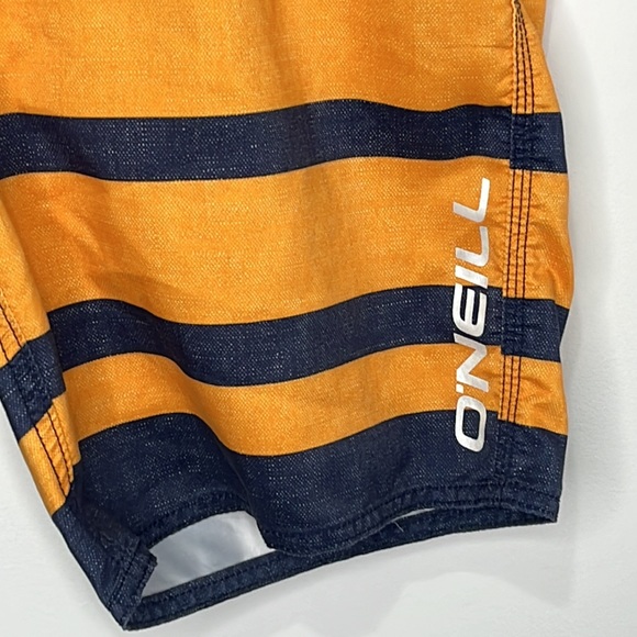 O’Neil Board Shorts Size 36 Velcro Fly w/Drawstring and side pocket - Picture 2 of 9